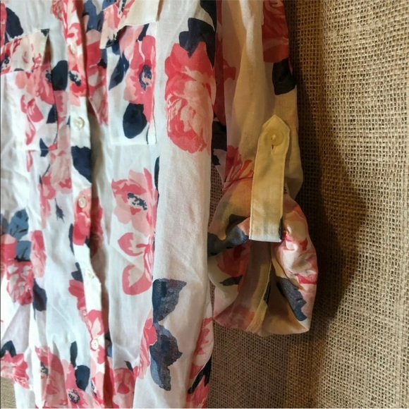 Gap Boyfriend Fit Button Down Top XS Floral Print - Picture 3 of 6
